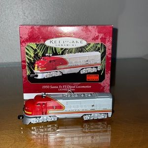 [Hallmark] 1950 Santa Fe F3 Diesel Locomotive Ornament